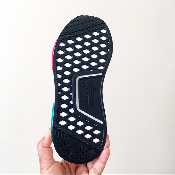 Adidas NMD R1 - Picture 7 of 9